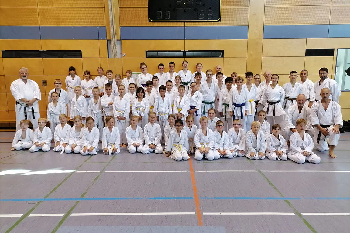 Kinder- und Jugendlehrgang des Karatebezirks Niederbayern in Tittling